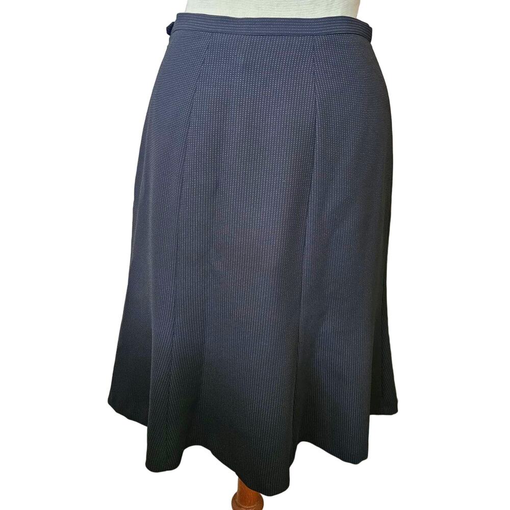 Black A Line Knee Length Skirt Size 4 Petite